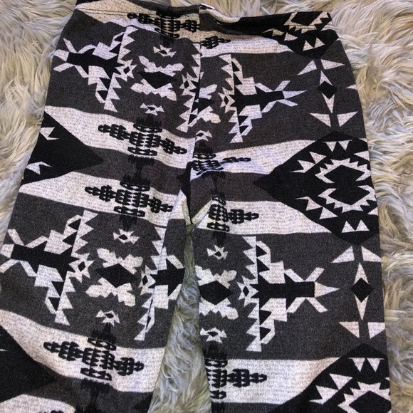 NWT Pac Sun Leggings - Picture 3 of 3